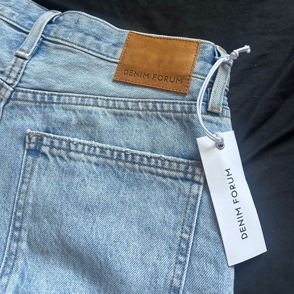 BRAND NEW‼️ ARITZIA DENIM FORUM THE YOKO SHORT - Picture 6 of 6